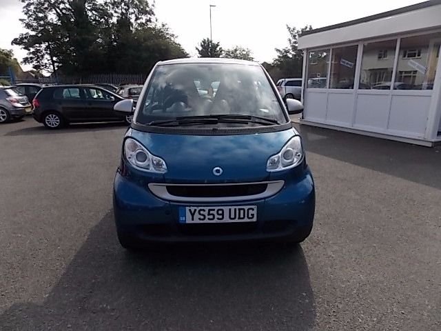 2010 Smart Fortwo 0.8 Passion CDI 2d image 2