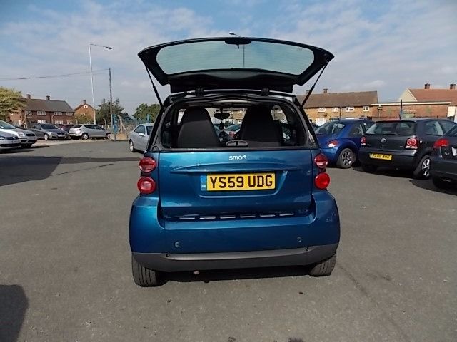 2010 Smart Fortwo 0.8 Passion CDI 2d image 6