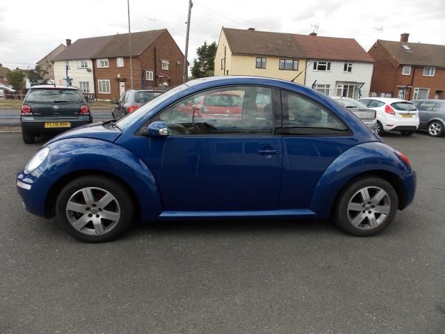 2008 Volkswagen Beetle 1.4 Luna 16V 3d image 4