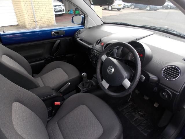 2008 Volkswagen Beetle 1.4 Luna 16V 3d image 7
