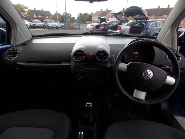 2008 Volkswagen Beetle 1.4 Luna 16V 3d image 8