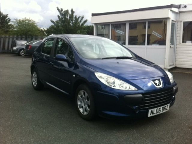2006 Peugeot 307 1.6 S HDI 5d image 1