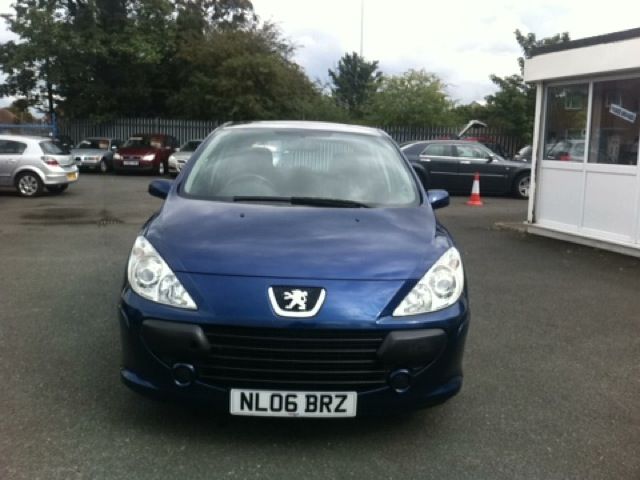 2006 Peugeot 307 1.6 S HDI 5d image 2