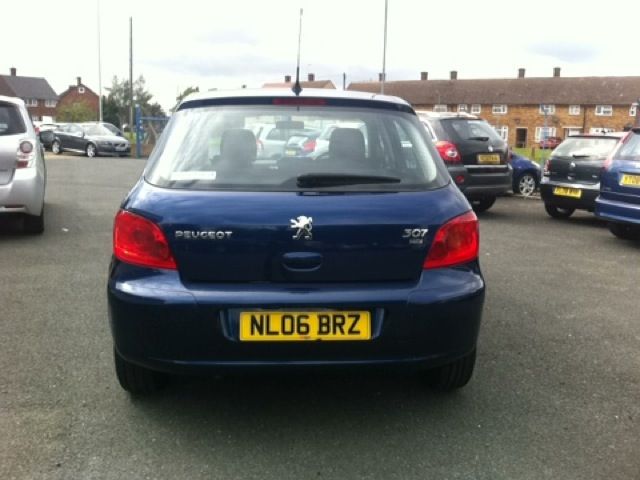 2006 Peugeot 307 1.6 S HDI 5d image 4