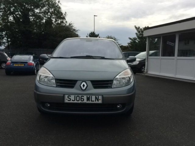 2006 Renault Scenic 1.5 Dynamique DCI 5d image 2