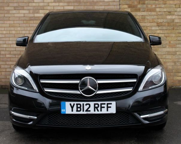2012 Mercedes-Benz 1.8 B180 CDI Sport 5d image 2