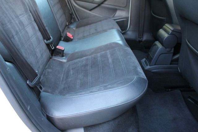 2012 Volkswagen Polo 1.6 SEL TDI 5d image 10