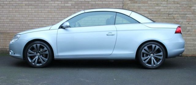 2008 Volkswagen EOS 2.0 Sport FSI DSG 2d image 3
