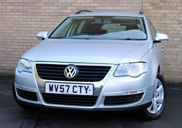 2007 Volkswagen Passat 1.9 TDI SE 5d image 1