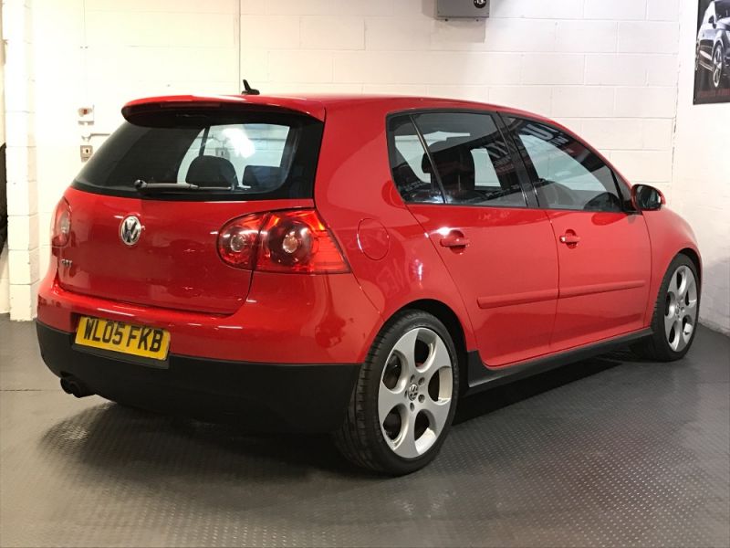 2005 VW Golf 2.0 GTI DSG image 3