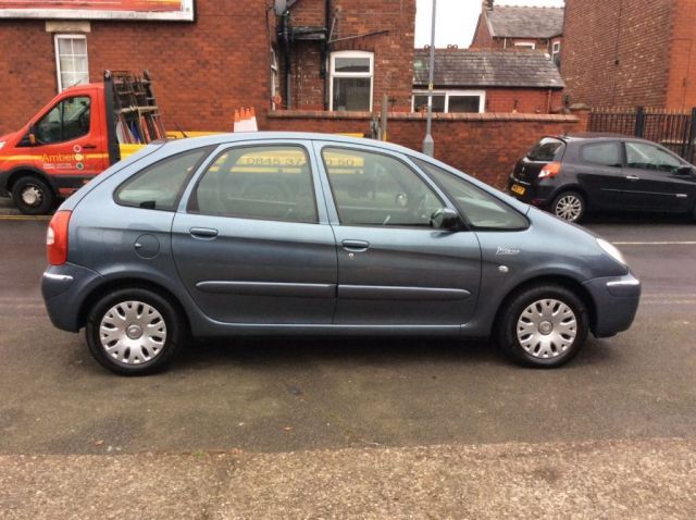 2009 Citroen Xsara Picasso 1.6 16V 5d image 4