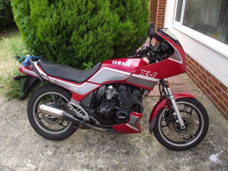 1989 Yamaha XJ600 image 1