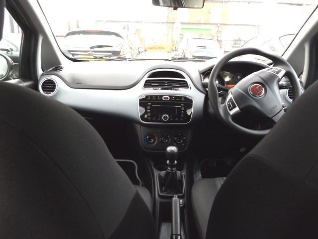 2011 Fiat Punto Evo 1.2 5d image 9