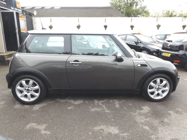 2006 MINI Hatch Cooper 1.6 3dr image 4