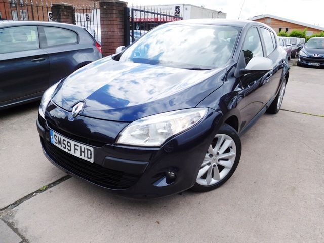 2009 Renault Megane 1.6 5d image 3