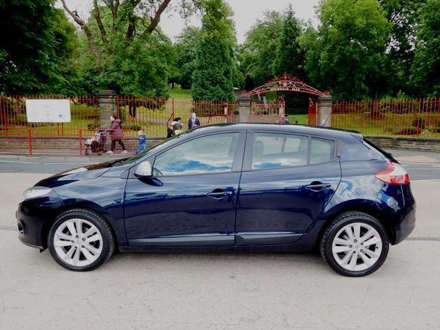 2009 Renault Megane 1.6 5d image 6