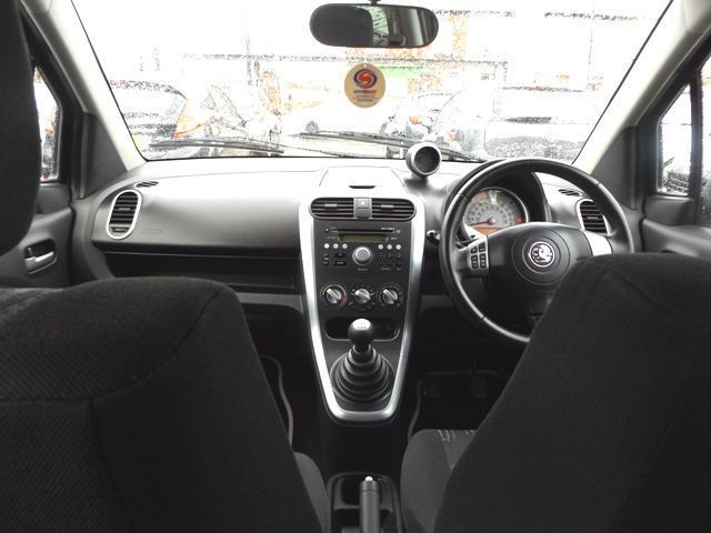 2011 Vauxhall Agila 1.2 SE 5d image 9