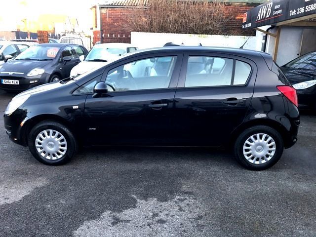 2010 Vauxhall Corsa 1.2 CDTI 5d image 6