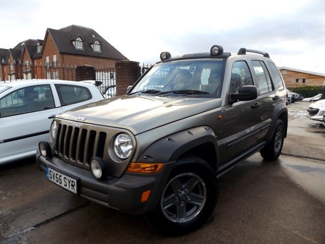 2005 Jeep Cherokee 2.8 Renegade CRD 5d image 3