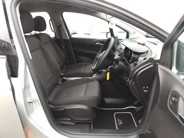 2011 Vauxhall Meriva 1.4 5d image 6