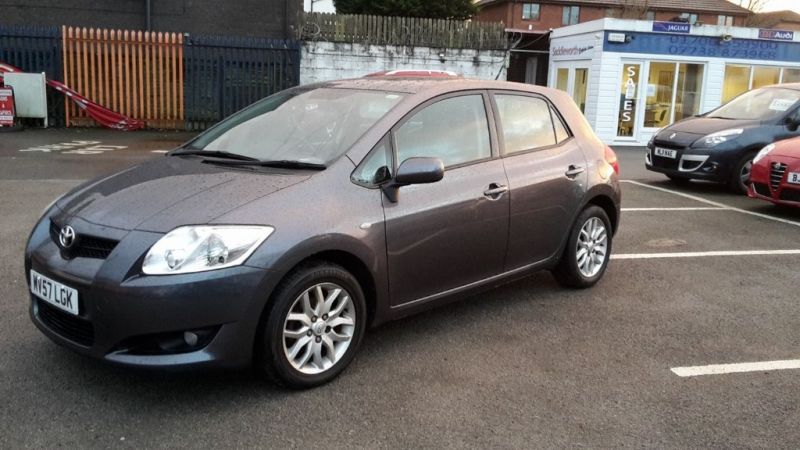 2013 Toyota Yaris 1.33 VVT-i TR 3dr image 1