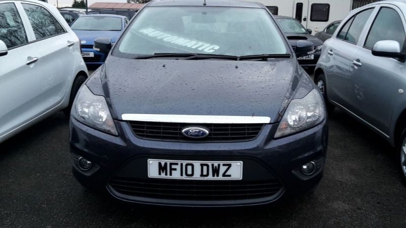 2010 Ford Focus 1.6 Zetec 5dr image 2