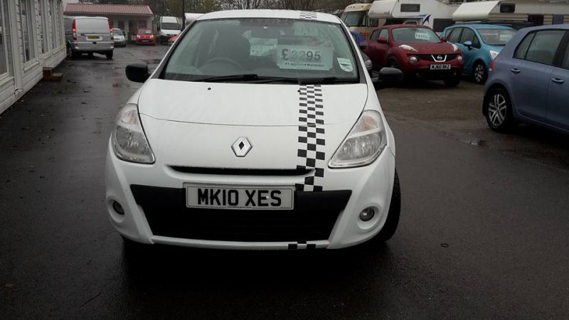 2010 Renault Clio Extreme 1.2 image 3
