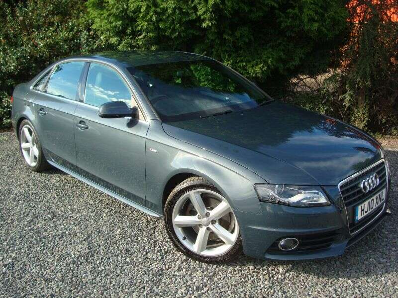 2010 Audi A4 2.0 TDI S LINE image 1