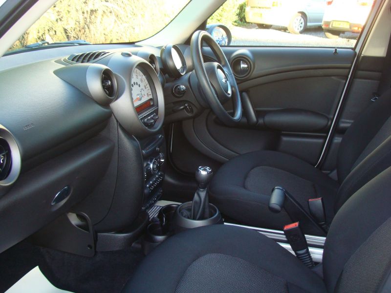 2012 Mini Countryman 1.6 D Cooper image 8