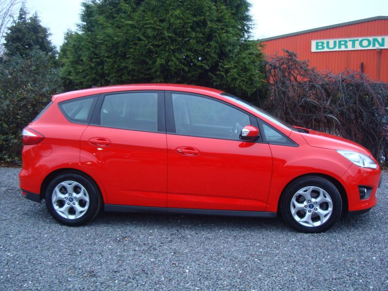 2014 Ford Grand C-Max 1.6 TDCI ZETEC image 3