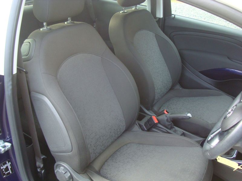 2014 Vauxhall ADAM 1.2I 16V VVT JAM image 7
