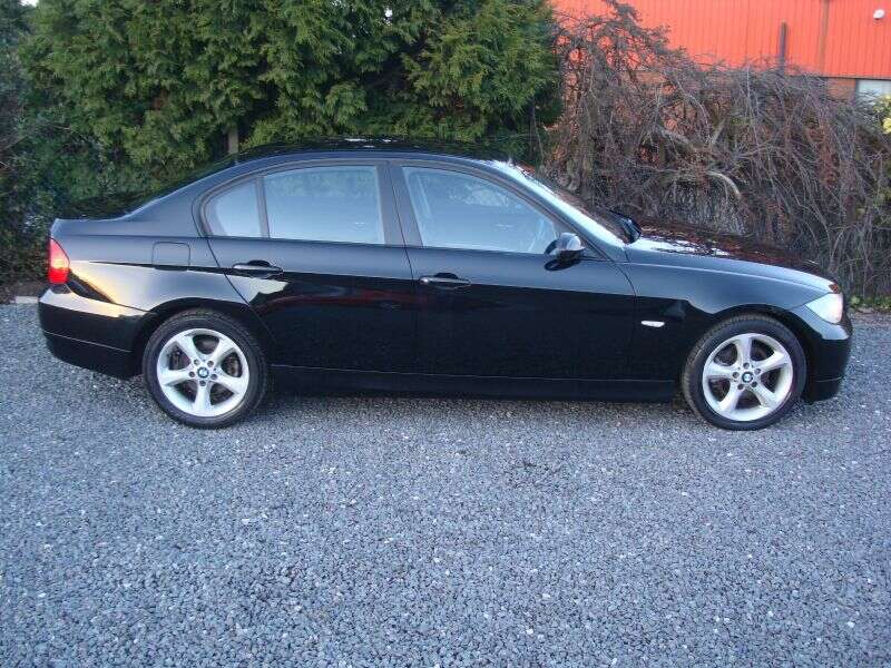 2005 BMW 320d ES image 2