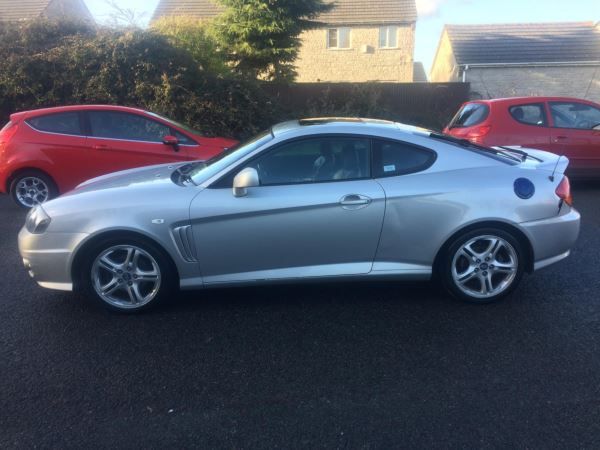 2002 Hyundai Coupe 2.7 V6 image 2