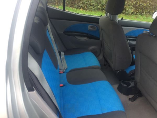 2004 Kia Picanto 1.1 SE image 6