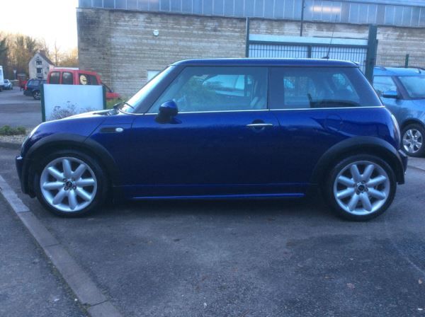 2005 MINI Hatchback 1.6 Cooper image 4