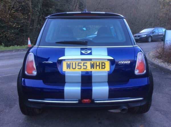 2005 MINI Hatchback 1.6 Cooper image 6