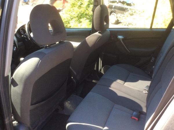 2005 Toyota Rav4 2.0 D-4D XT3 image 9