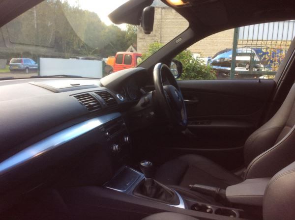 2011 BMW 1 Series 118d M Sport image 7