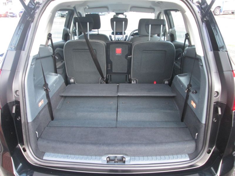 2013 Ford Grand C-MAX 1.6 TDCi Zetec image 6