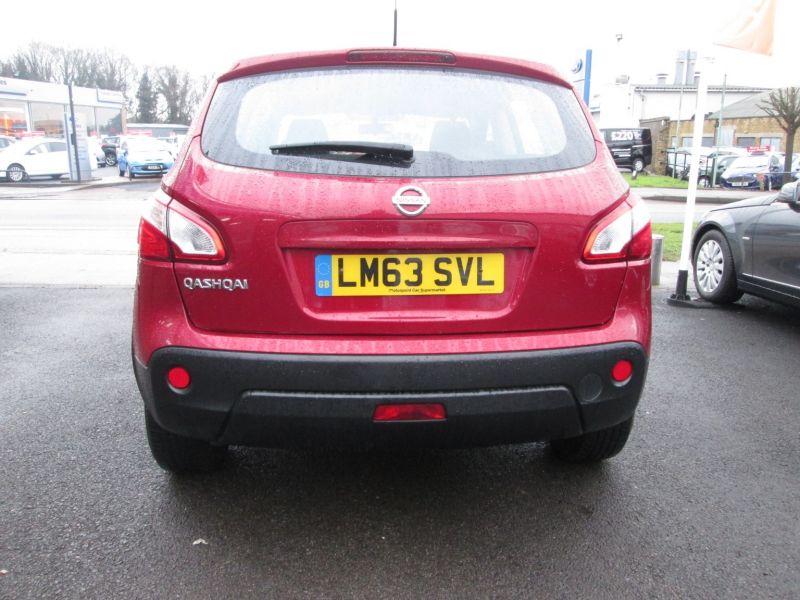 2013 Nissan Qashqai 1.6 Visia 5dr image 5