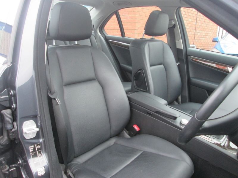 2009 Mercedes-Benz C220 2.1 Cdi image 8
