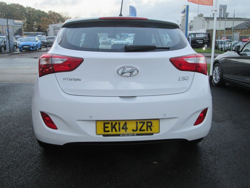 2014 Hyundai i30 1.4 Active 5dr image 4