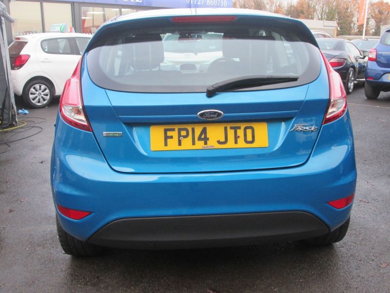 2014 Ford Fiesta 1.0 Ecoboost Zetec 3dr image 4