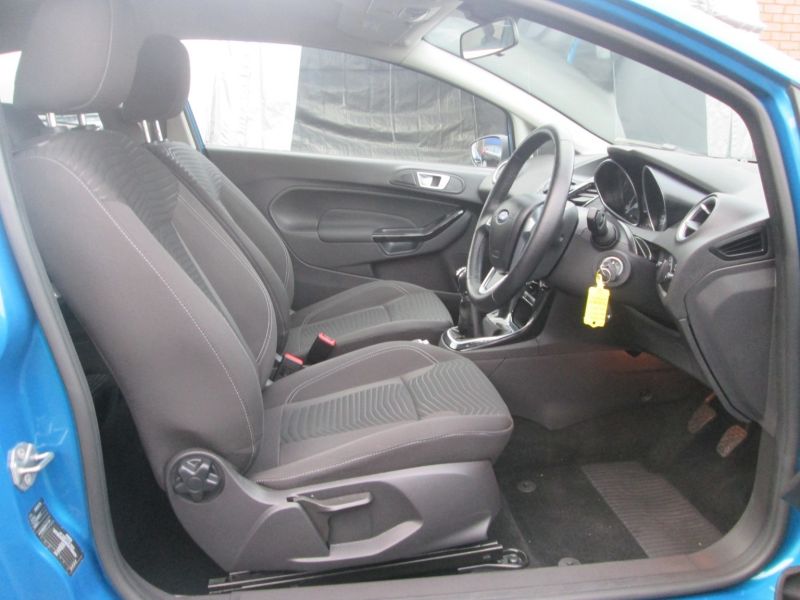 2014 Ford Fiesta 1.0 Ecoboost Zetec 3dr image 6