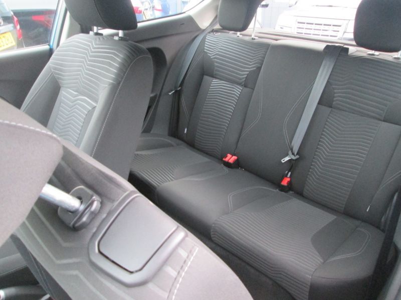 2014 Ford Fiesta 1.0 Ecoboost Zetec 3dr image 7