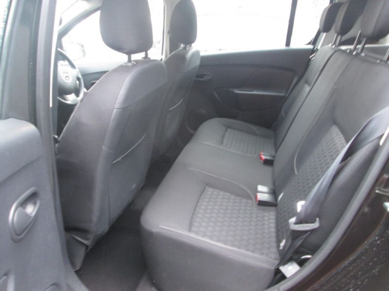 2014 Dacia Sandero 1.5 dCi 5dr image 8