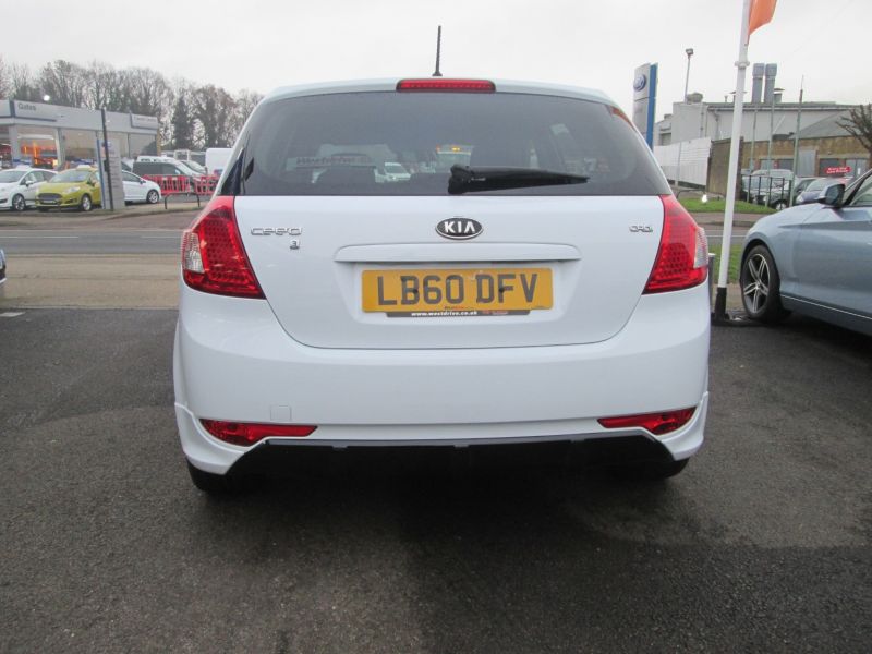 2010 Kia Cee'd 1.6 Crdi 5dr image 4