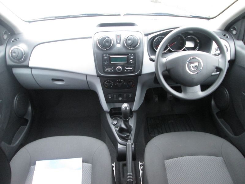 2014 Dacia Sandero 1.2 5dr image 5