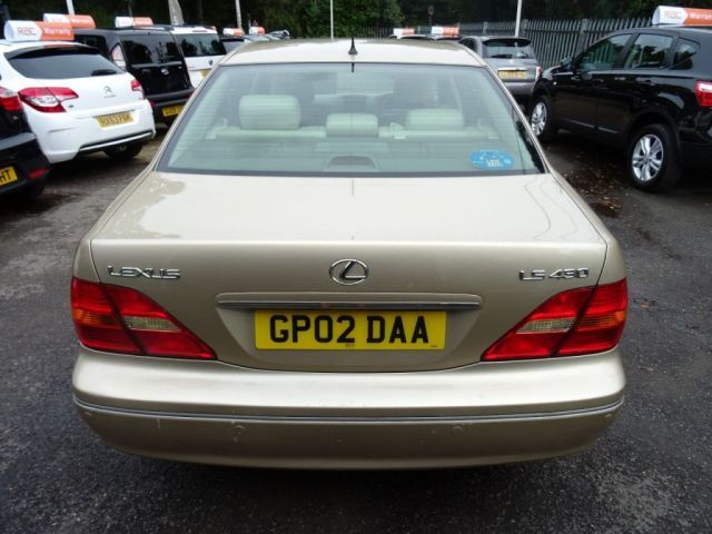 2002 Lexus LS 4.3 430 4d image 4