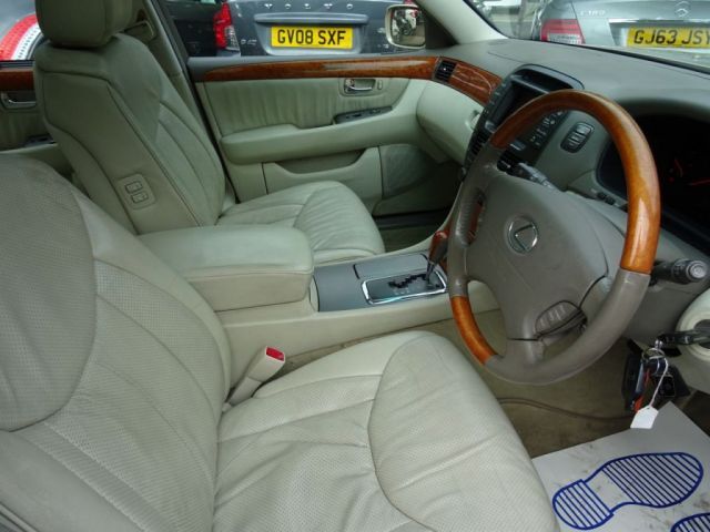 2002 Lexus LS 4.3 430 4d image 6
